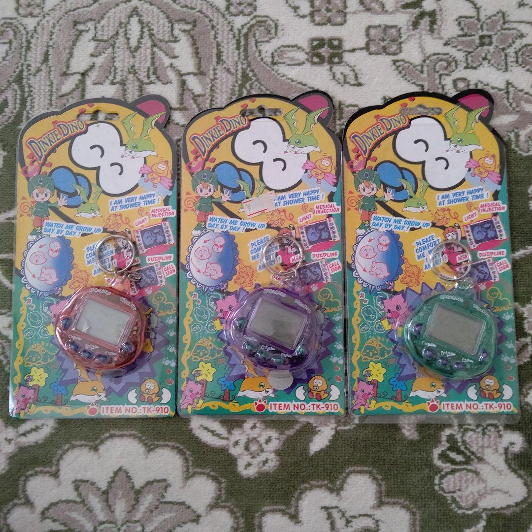 らくらくダイノくん　海外版　デジモン？　3個　未使用
