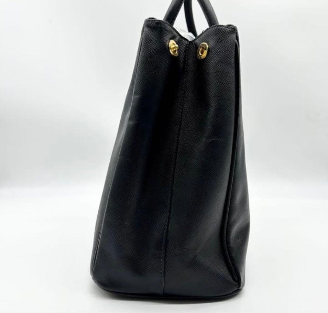 プラダ　ハンドバッグ　ガレリア　三角ロゴ　サフィアーノレザー　ゴールド金具