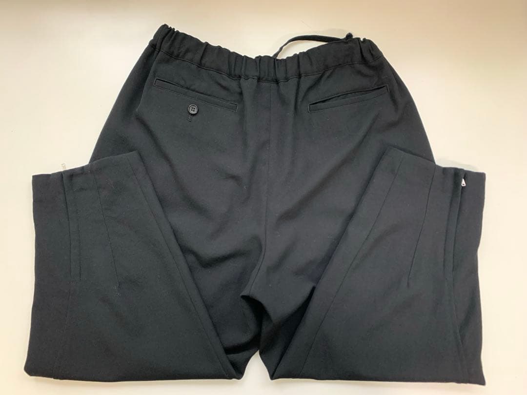 AD2023 コムコム COMME des GARCONS テーパードパンツ　黒