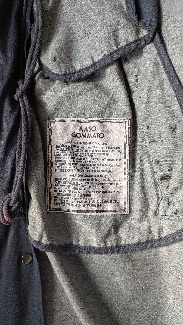 stone  RASO GOMMATO　トレンチコート