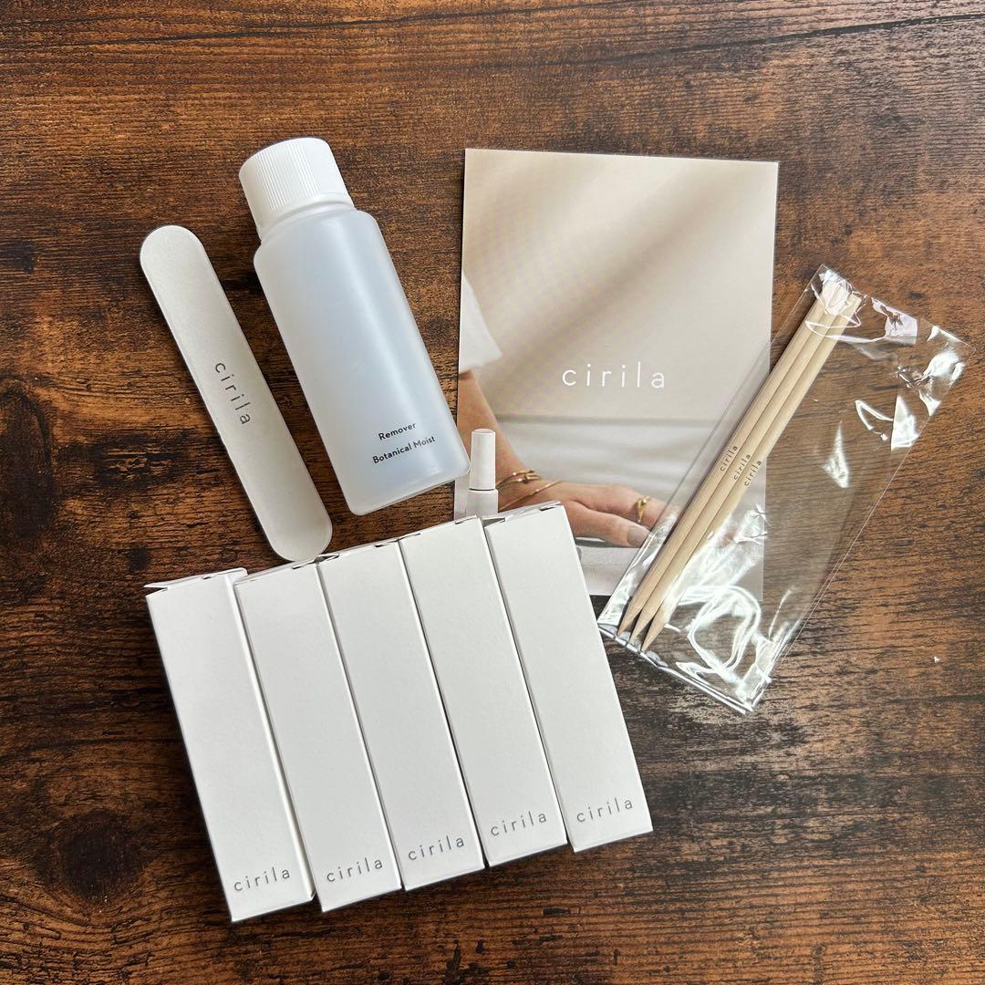 cirila シリラ ジェルネイルキット＋3カラー（新品未使用）