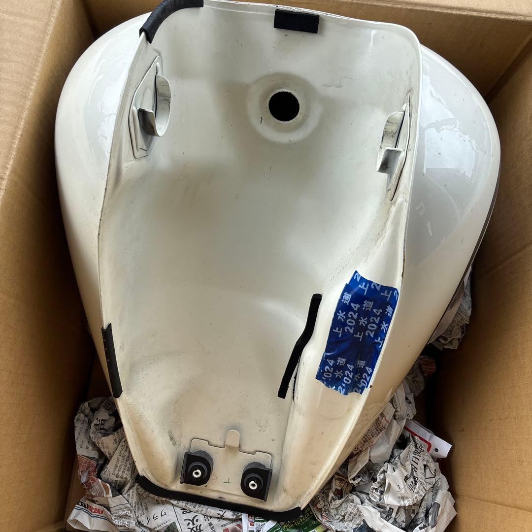 ホワイト ストライプデザイン タンク