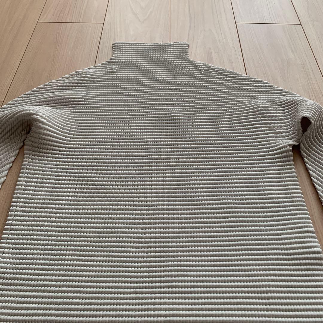 S*h様 ☆イッセイミヤケ プリーツカットソー☆