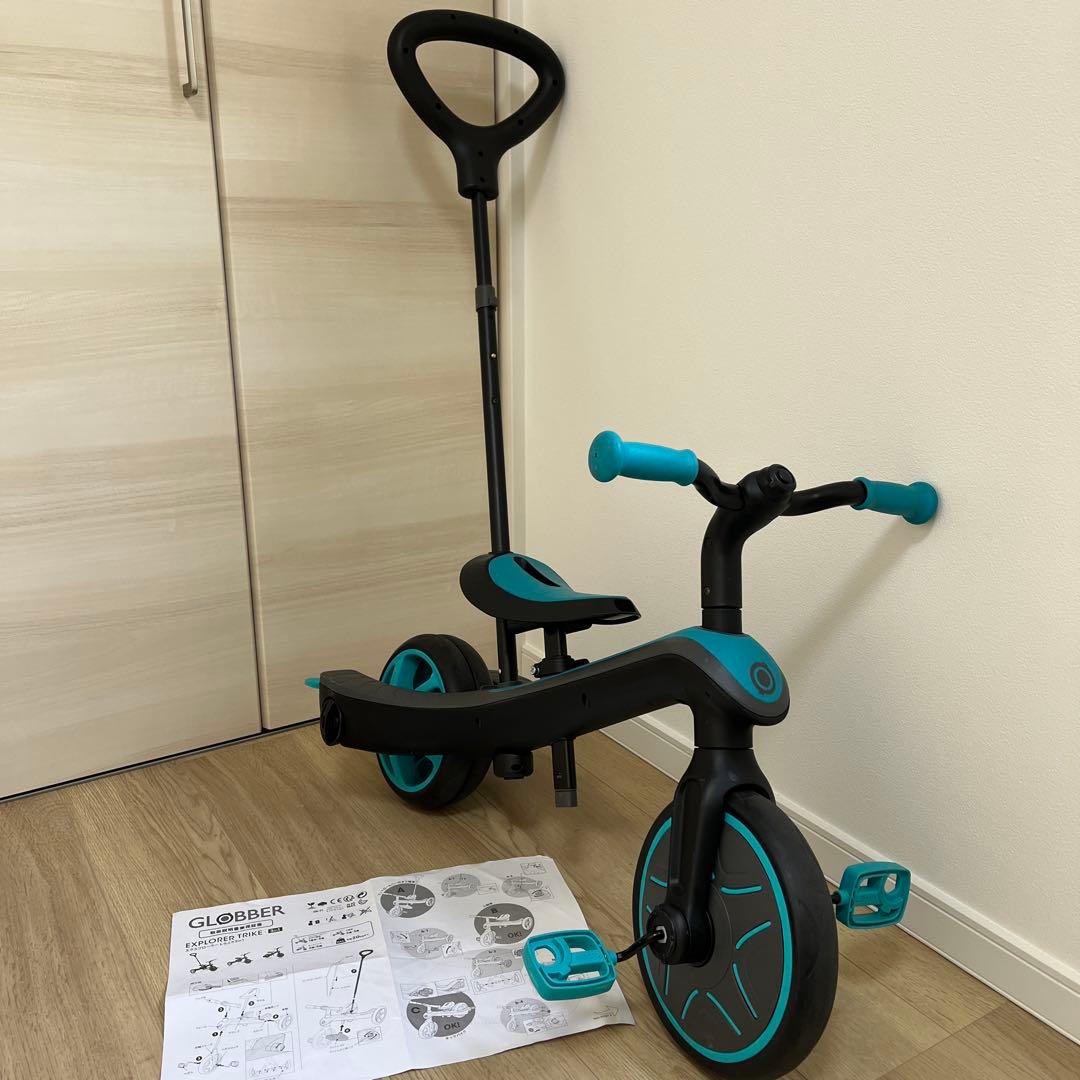 GLOBBER 三輪車 黒と青