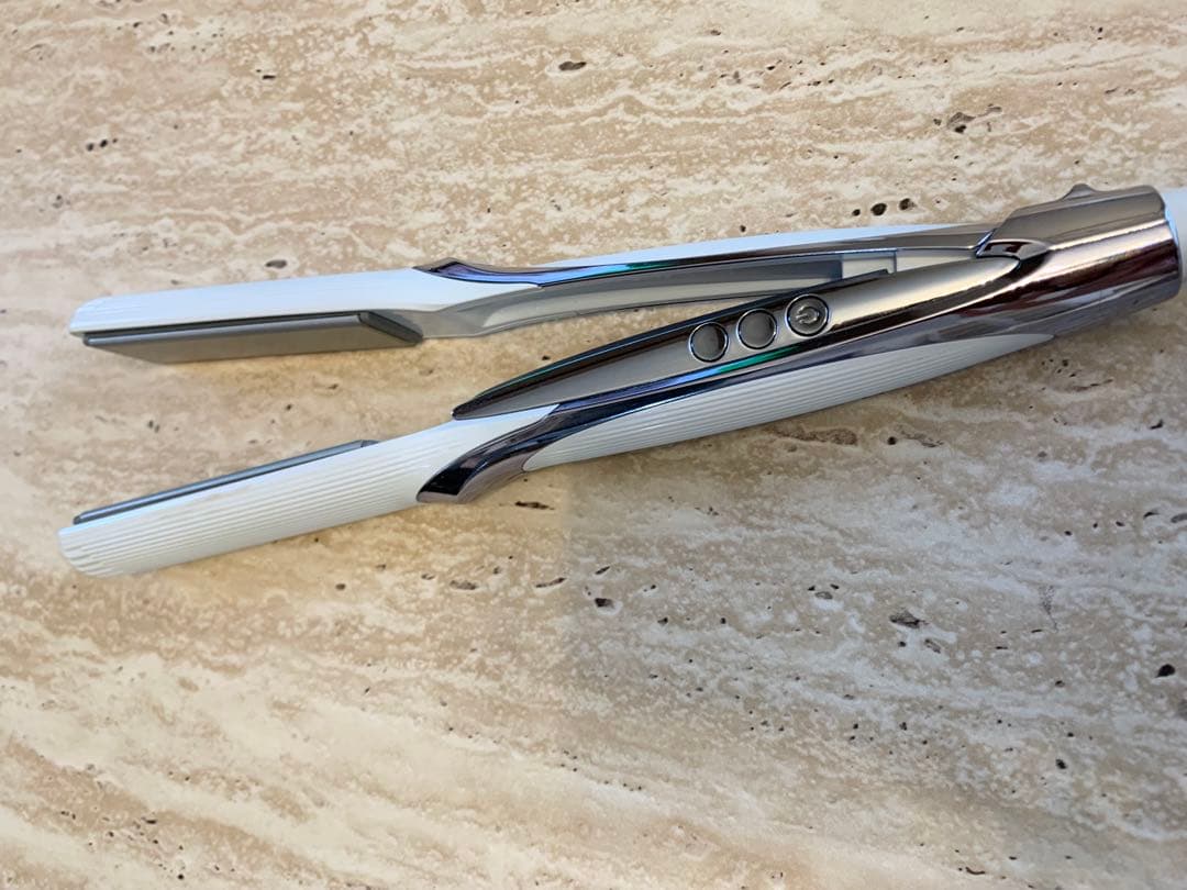 リファ　ReFa ストレートアイロン　ホワイト