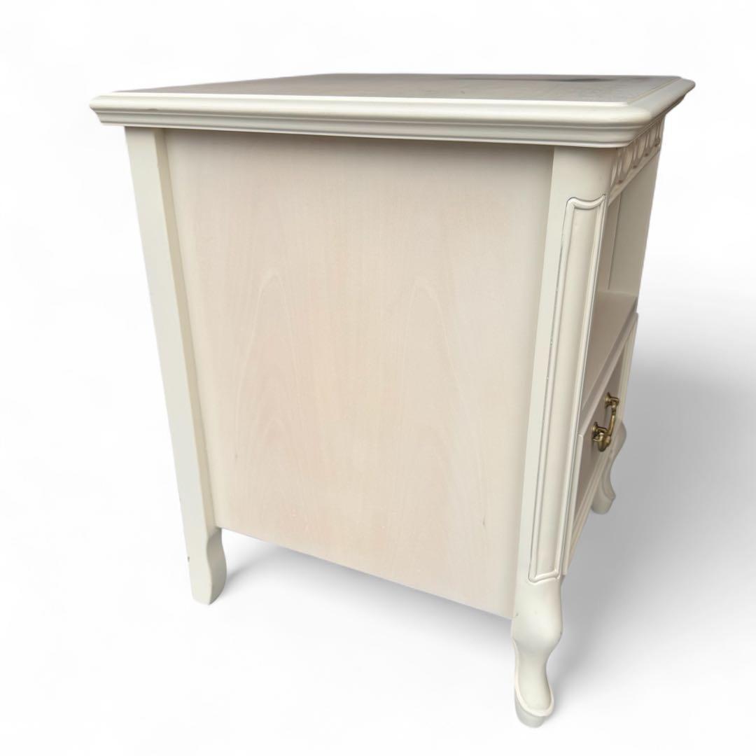 東海家具　TOKAI KAGU フルールWH　ナイトテーブル 白家具　姫系