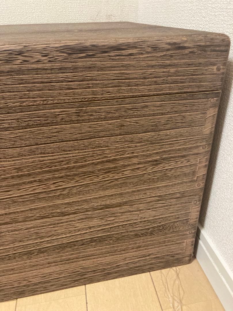 【期間限定SALE】職人の総桐衣装箱　2段　時代焼き仕上げ