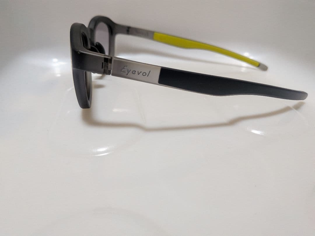 Eyevol RYS2 MGRY-LY 48-24-133 サングラス マット