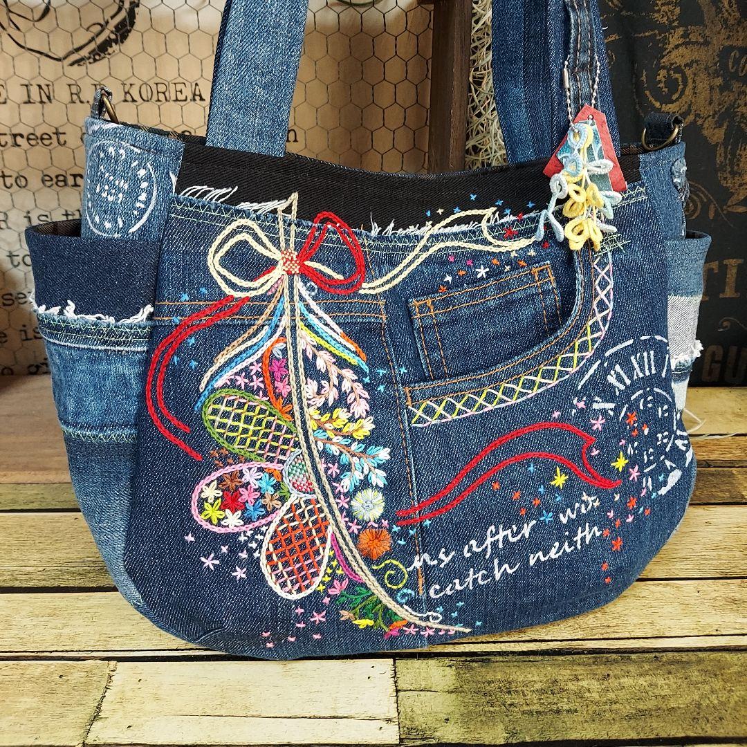 刺繍デニムバック　No.648　デニムリメイク　チューリップバック　丸いバック