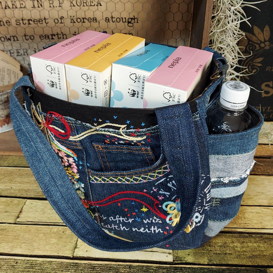 刺繍デニムバック　No.648　デニムリメイク　チューリップバック　丸いバック
