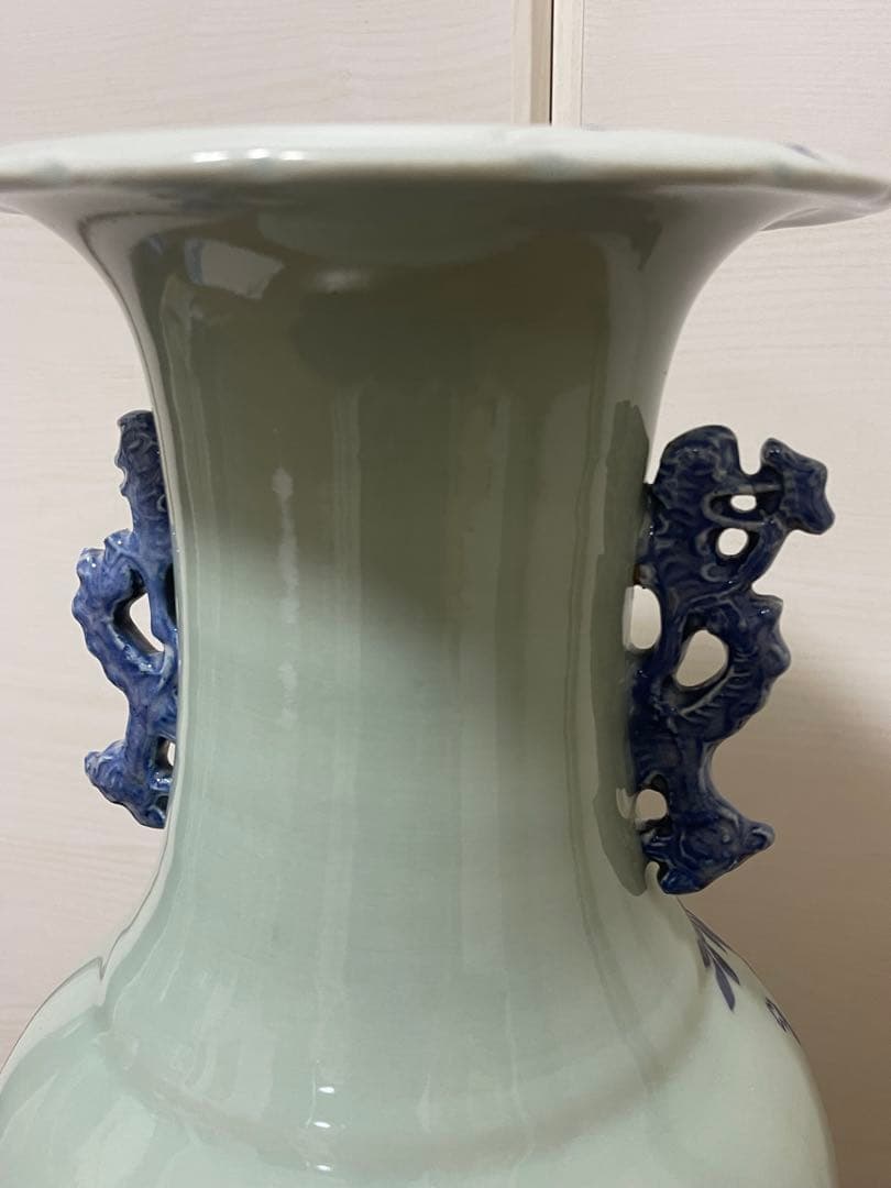 青白磁 花瓶 中国風 古染付 アンティーク 欠けあり