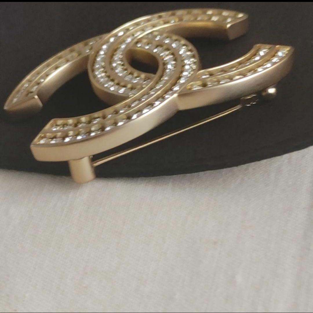 CHANEL CCロゴ ブローチ ゴールド