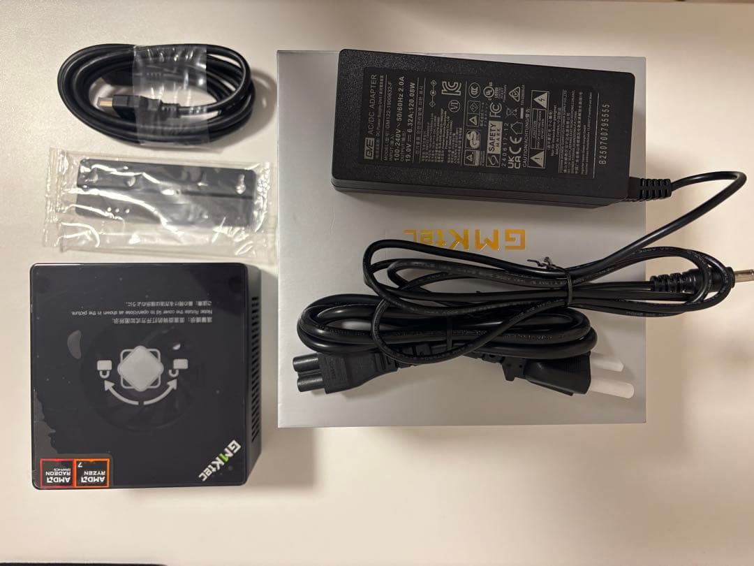 ミニPC Ryzen7 8845HS 64GB DDR5 1TB SSD