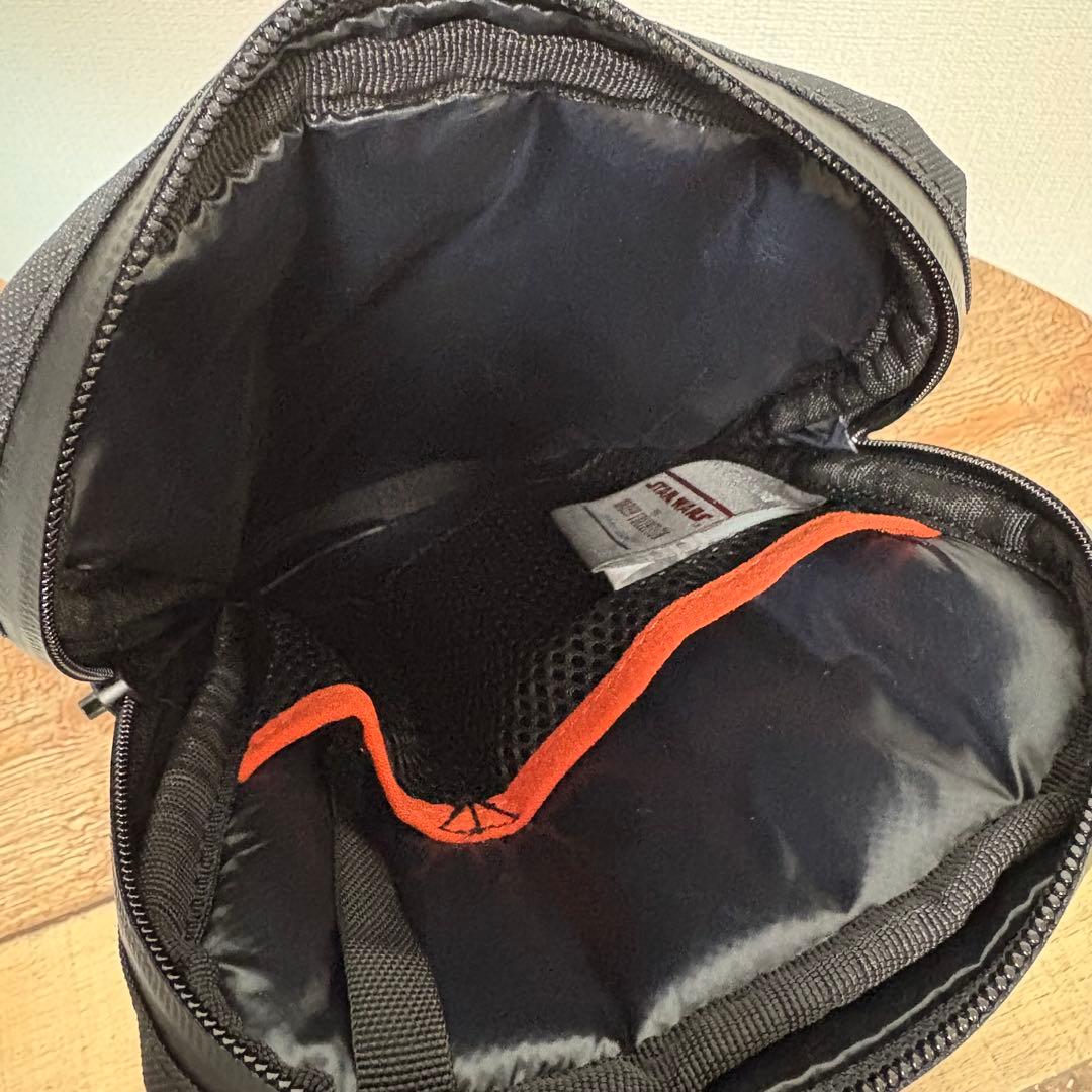 【希少】Columbia× STAR WARS ダース・ベイダー ボディバッグ