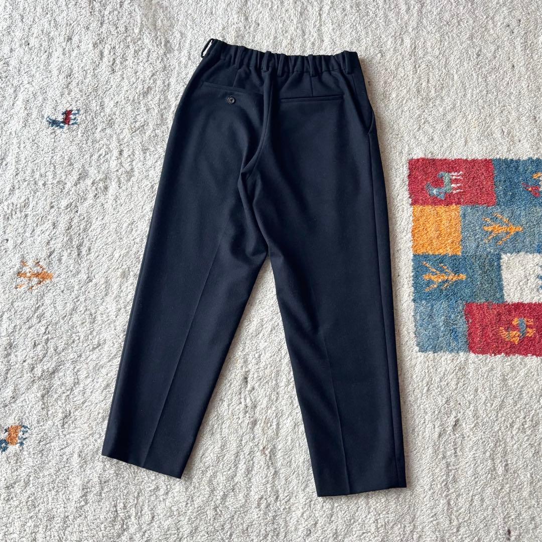 マーカウェア　FRONT PLEATS PEGTOP ウール フランネル　黒