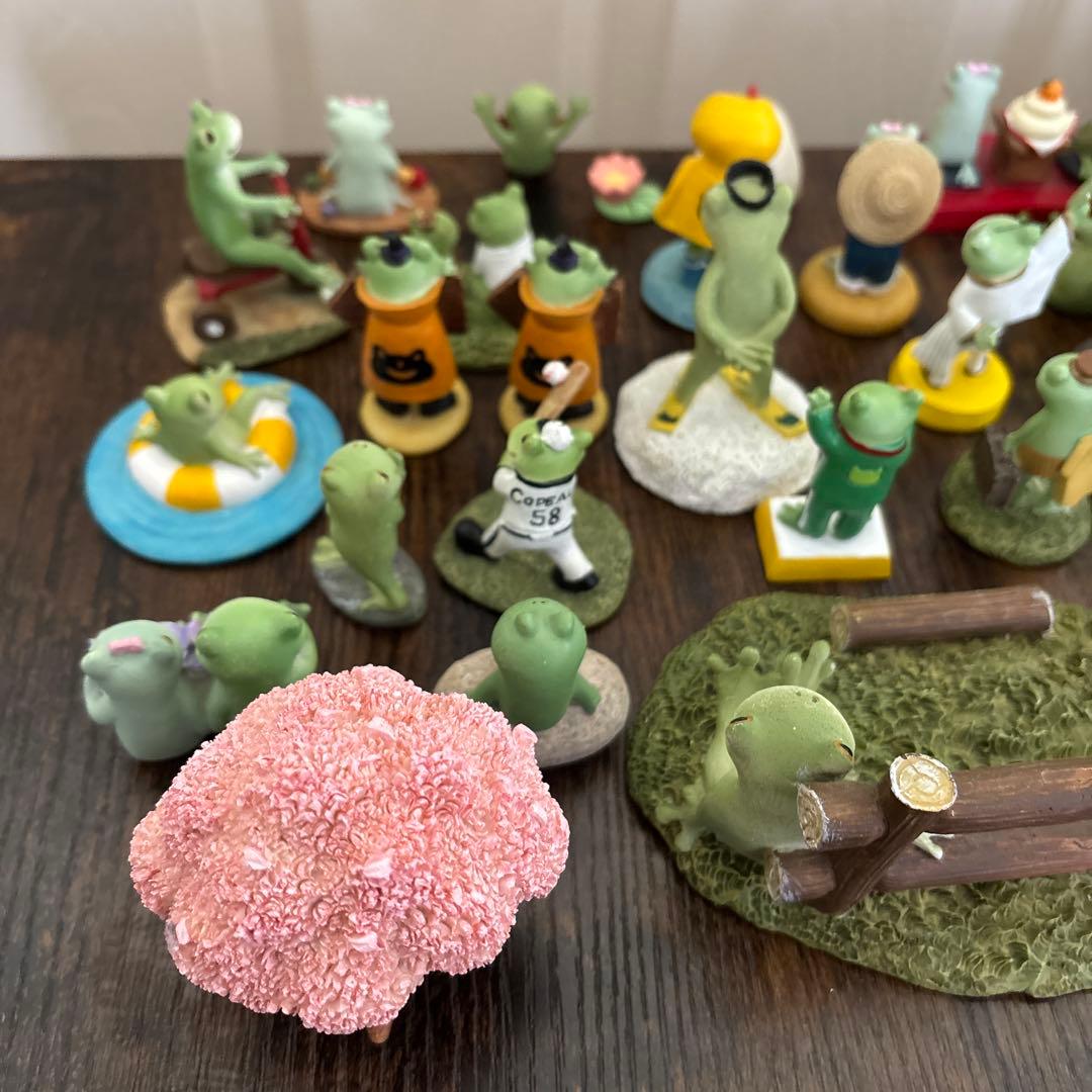 カエルの陶器置物セット 約48点