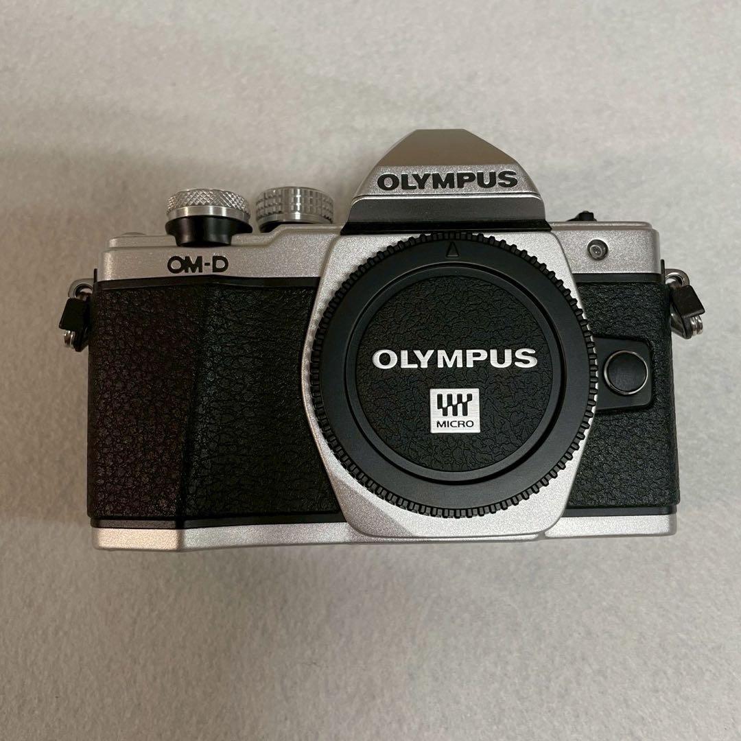 OLYMPUS オリンパス　OM-D E-M10 Mark II ミラーレス一眼