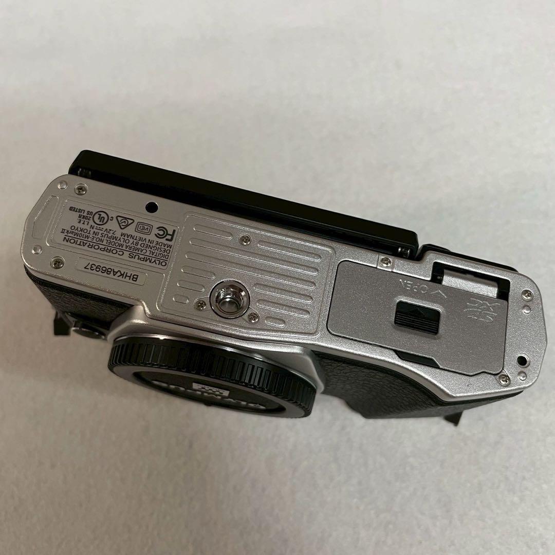 OLYMPUS オリンパス　OM-D E-M10 Mark II ミラーレス一眼