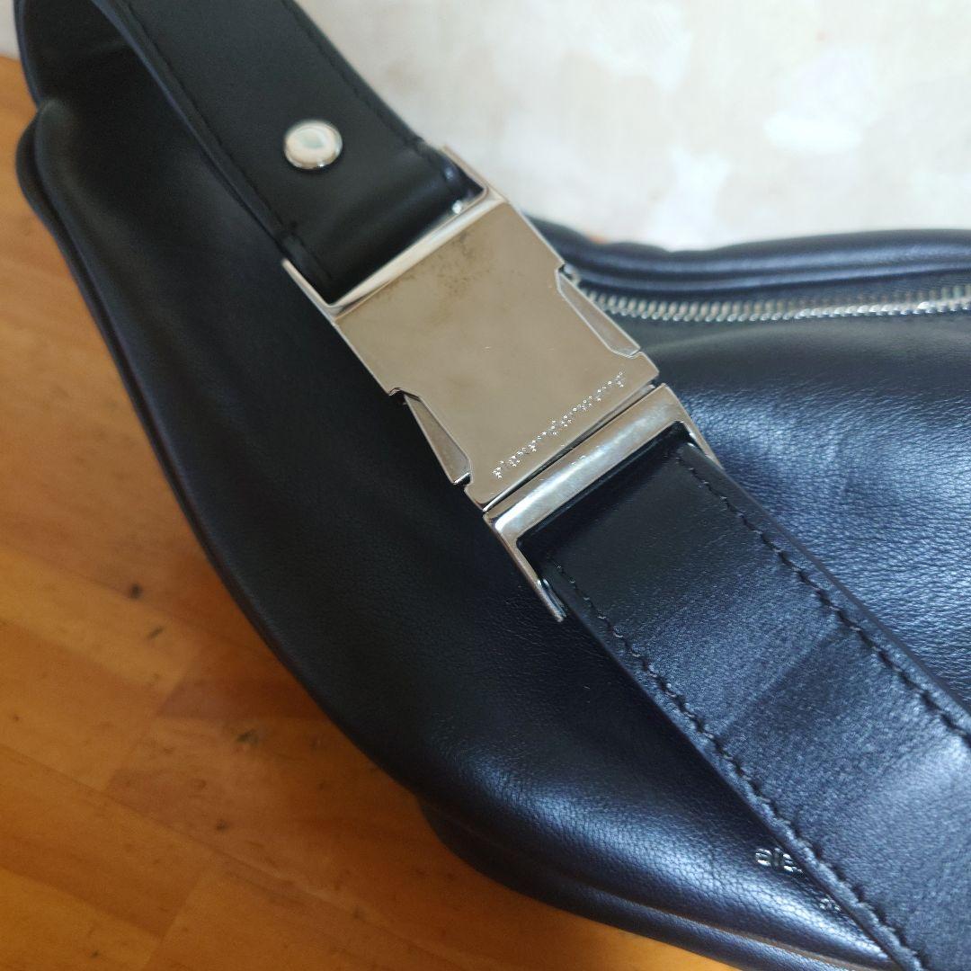 【alexanderwang】レザーボディバッグ