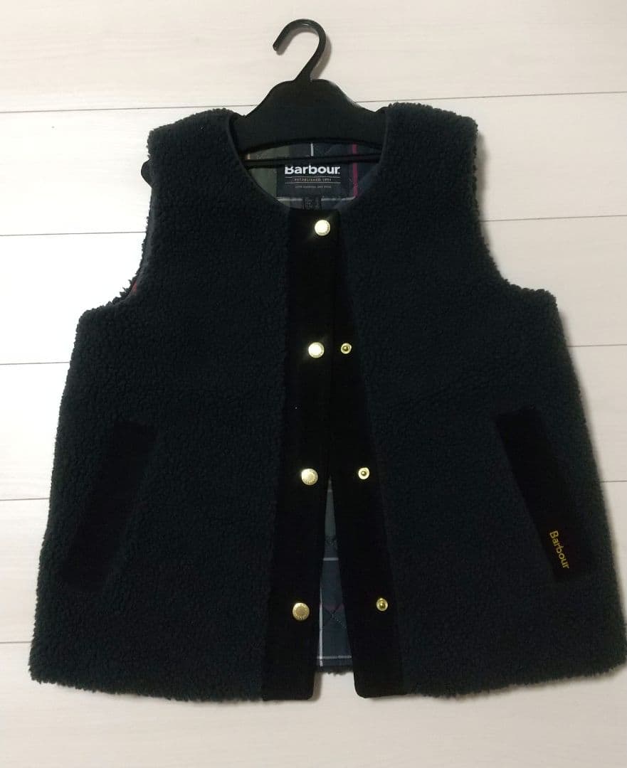 Barbour/ Dulsie(ダルシー) ボアライナーベスト(ブラック)