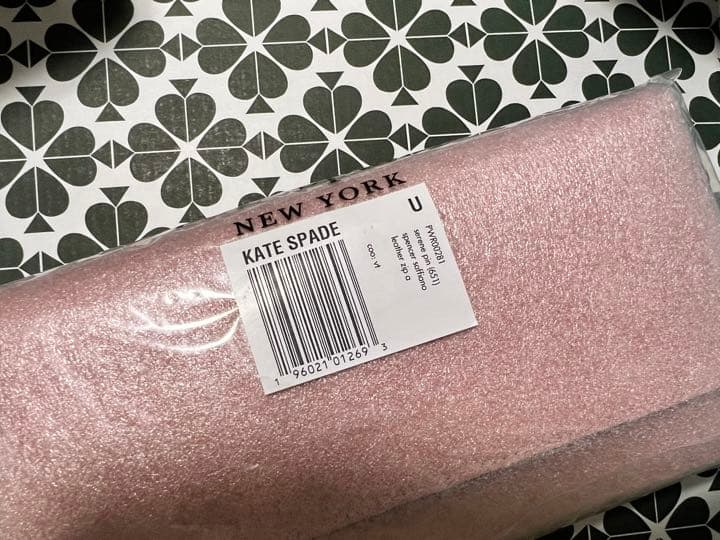 kate spadeスペンサー ジップ アラウンド コンチネンタル ウォレット