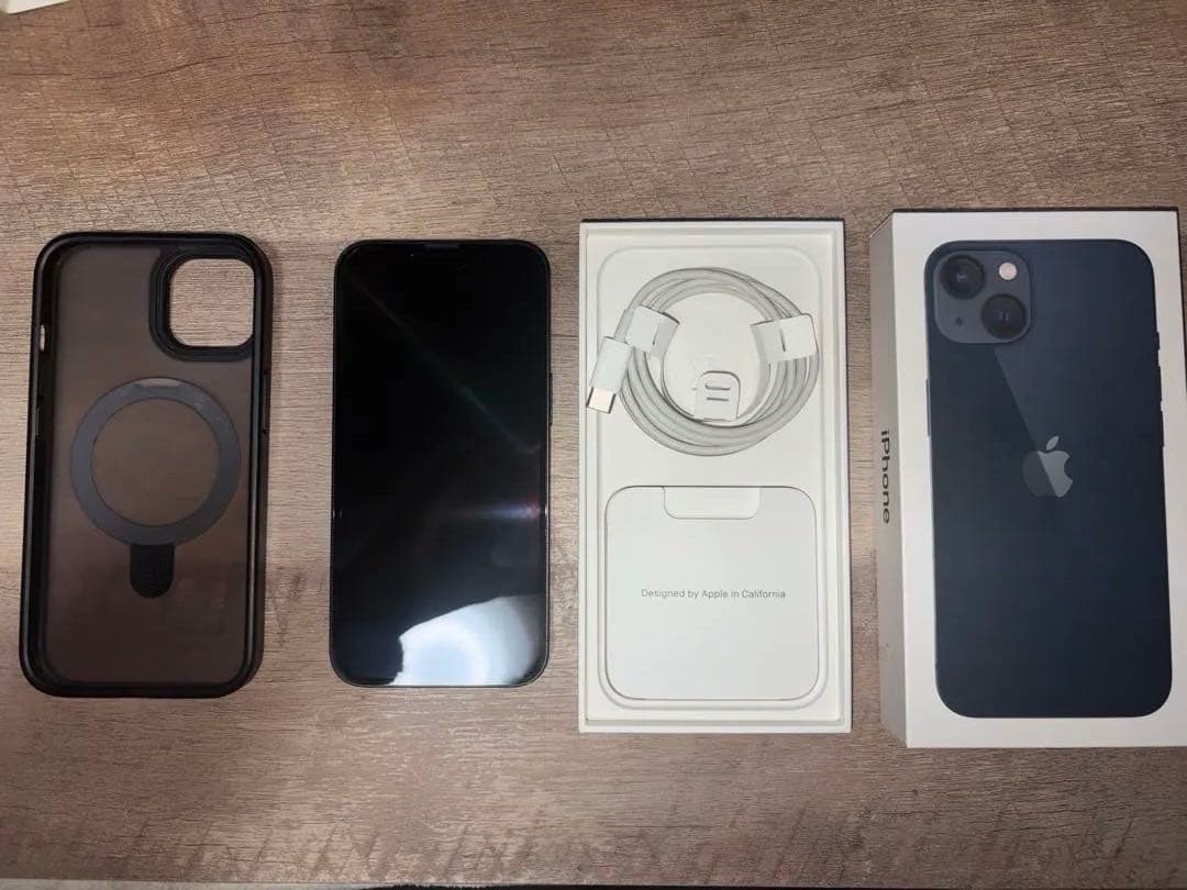 Apple iPhone 13 ミッドナイト 128GB 本体　ケース付き