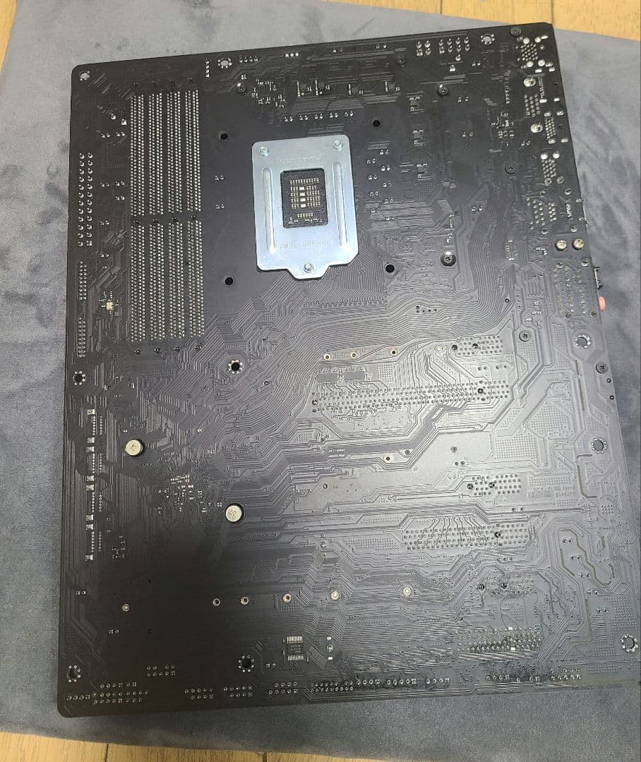 CPU i7 8700k + z390 extreme 4