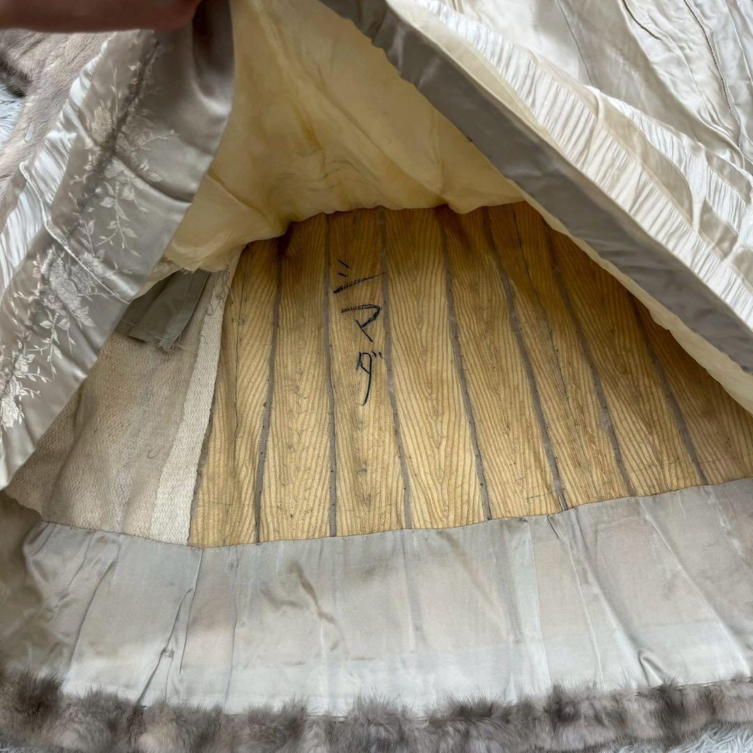 リアルファーコート サイズ6 ベージュ系グレージュ（ベージュ寄りのグレー）