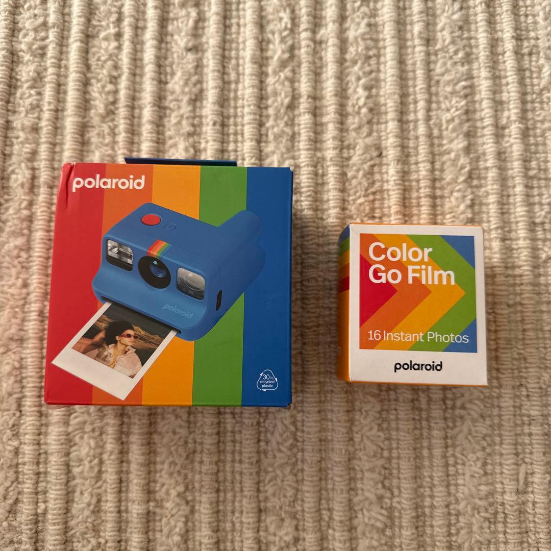 Polaroid Go Camera & Color Go Film 16枚入り