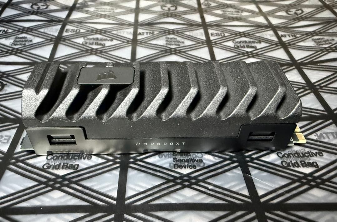 Corsair MP600 PRO XT 4TB Gen4 使用時間2803h