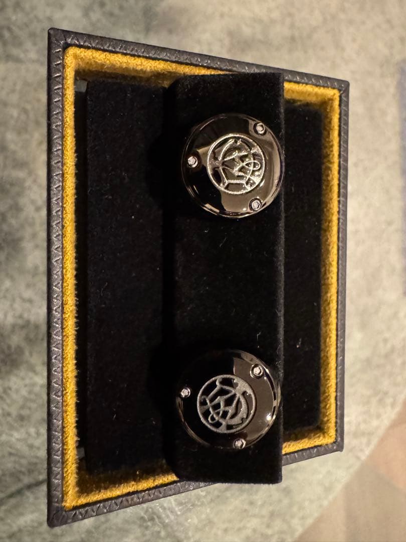 ダンヒル　Dunhill カフリンクス 専用ケース付き