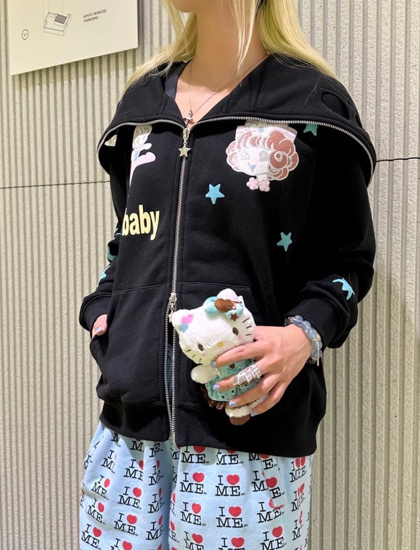 専用　Ashley Williams M size パーカー