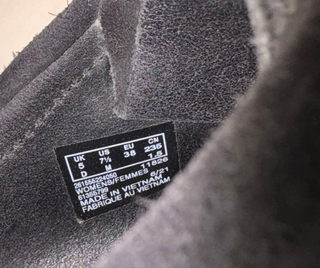 clarks クラークス　ワラビー　黒　スエード