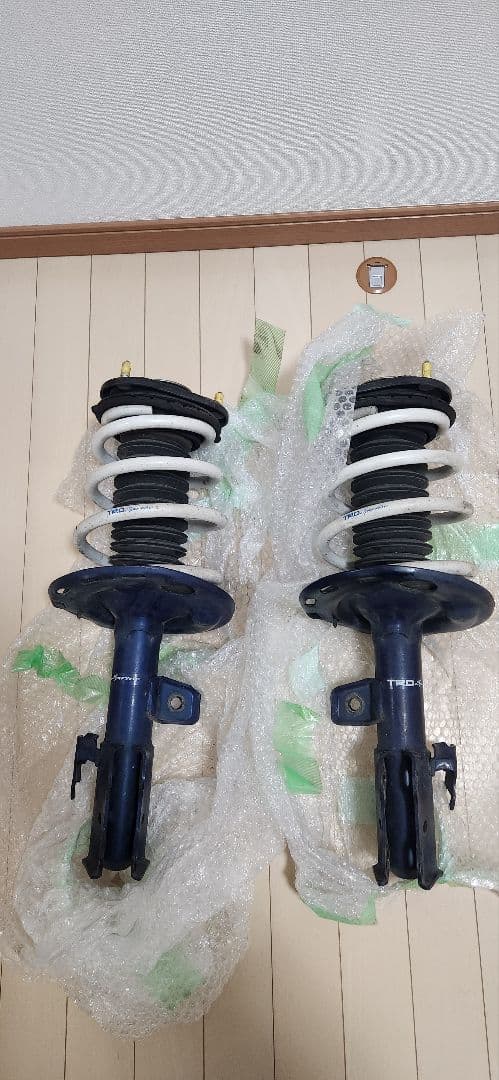 プリウスα　TRD Sportivo　サスペンション一式