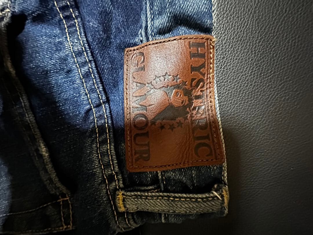 レア ヒステリックグラマー ショートパンツ ロゴ、スタッズ付き