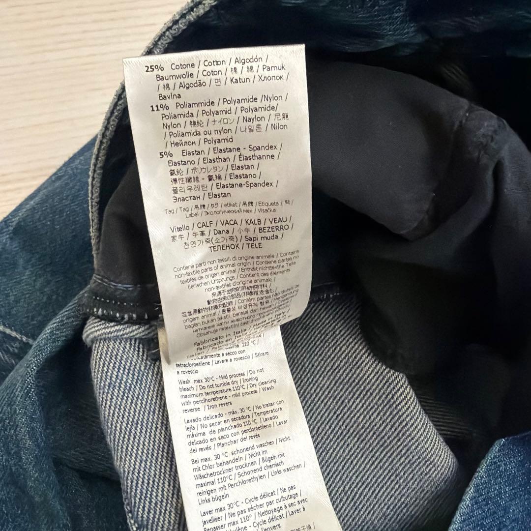 【極美品✨】FENDI デニム　ダメージ加工　ズッカ柄　32 レザーパッチ