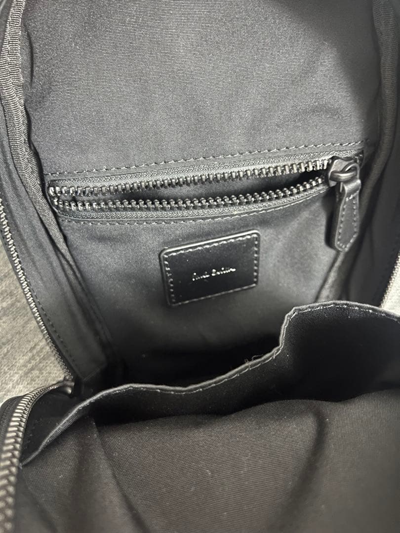 PaulSmith ボディバッグ　レザーブライトストライプ　ブラック
