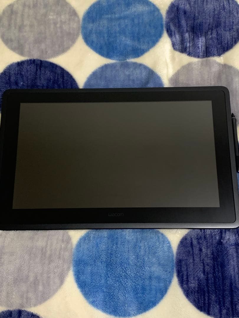 Wacom Cintiq 22 大画面液晶ペンタブレット 本体　プロペン2セット