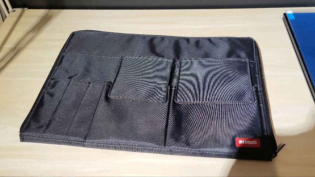 （ジャンク品）LIVXIA モバイルディスプレイ LUNE 4K 14インチ