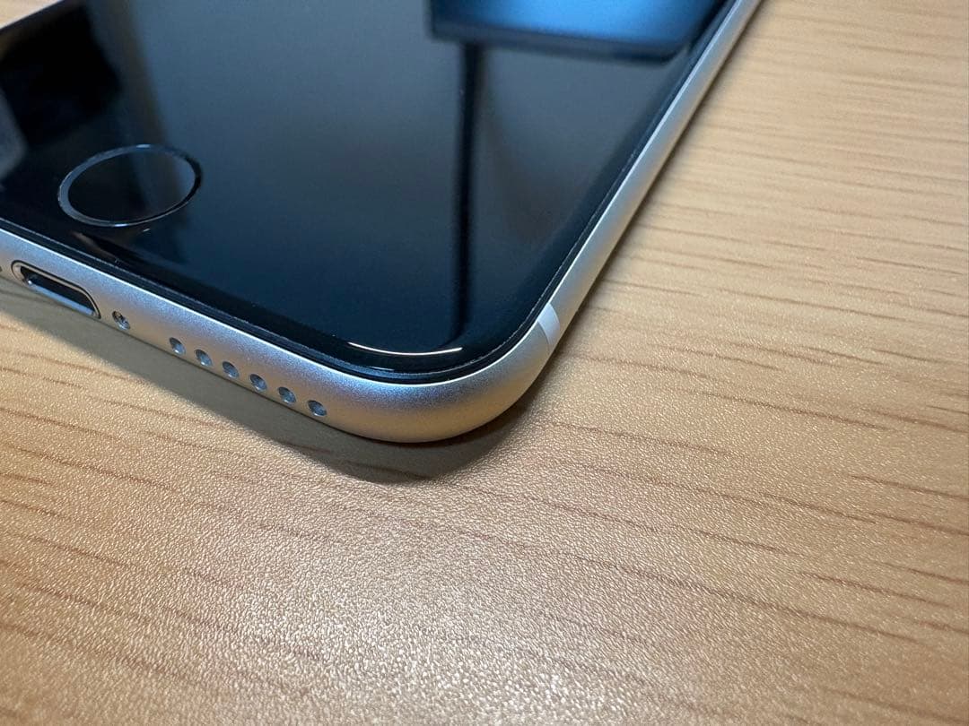 iPhone SE 第3世代 (SE3) 64GB ホワイト