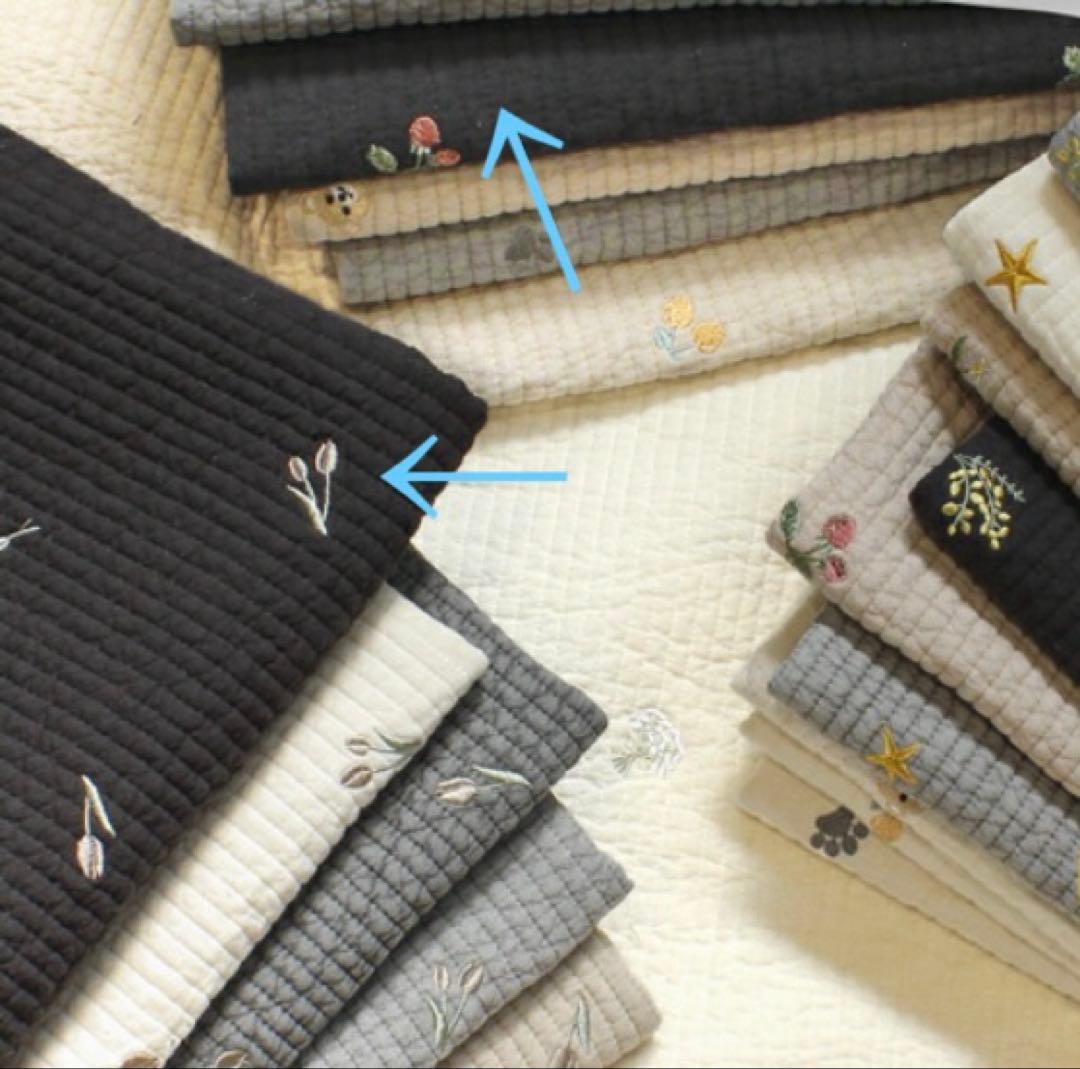 Ｂ.ブラック×いちご＆チューリップ大きめサイズ　ポケットいっぱいマザーズバッグ