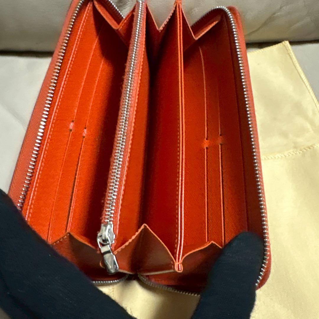 a*1様 LOUIS VUITTON エピレザー ブラック　長財布