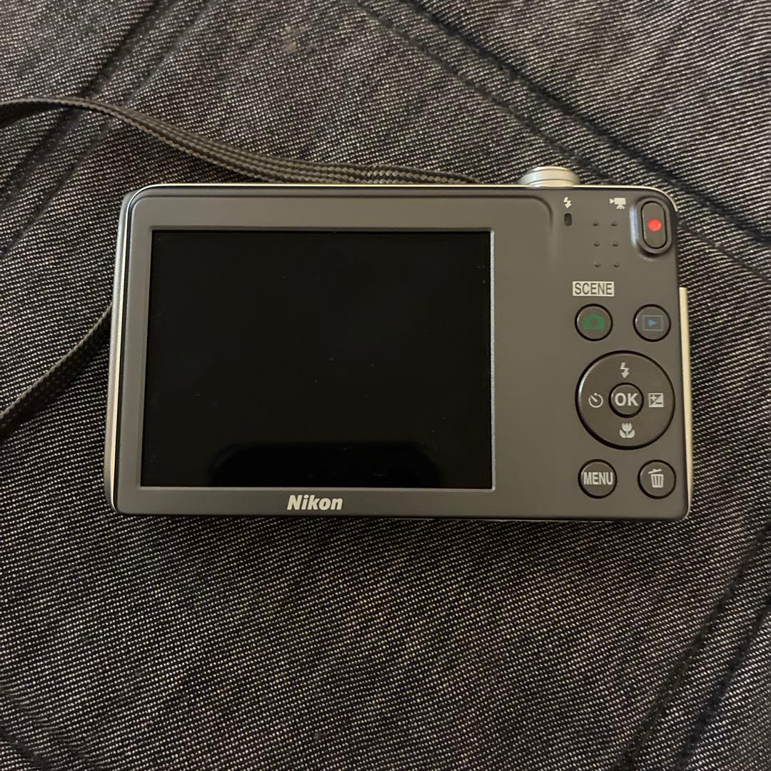 Nikon COOLPIX S3600 コンパクトデジタルカメラ