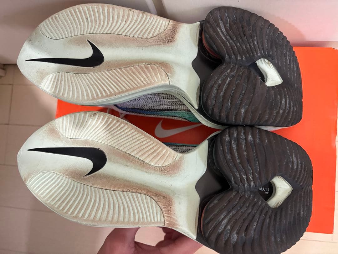 Nike Air Zoom Alphafly1 初代ホワイト/ピンク/グリーン