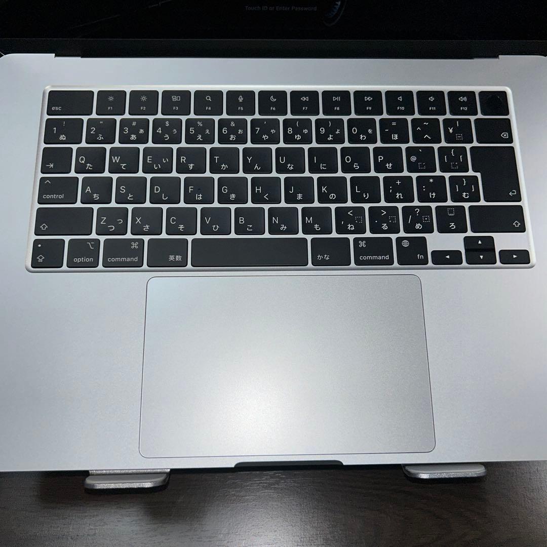 Macbook Air M2 15インチ 16GB 512GB