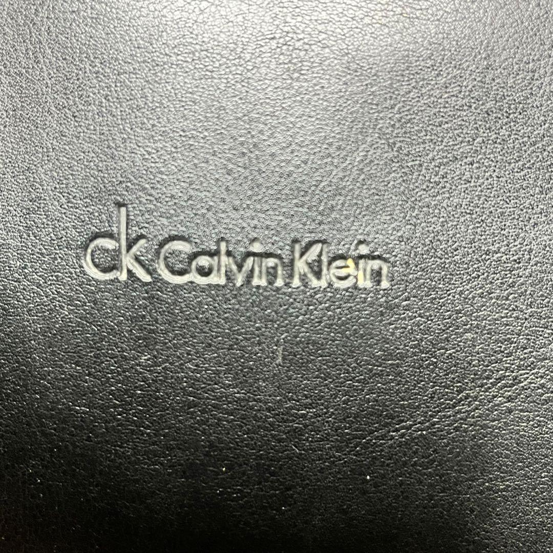 良品　カルバンクライン　ビジネスバッグ　A4 レザー　3層　ブラック　肩掛け
