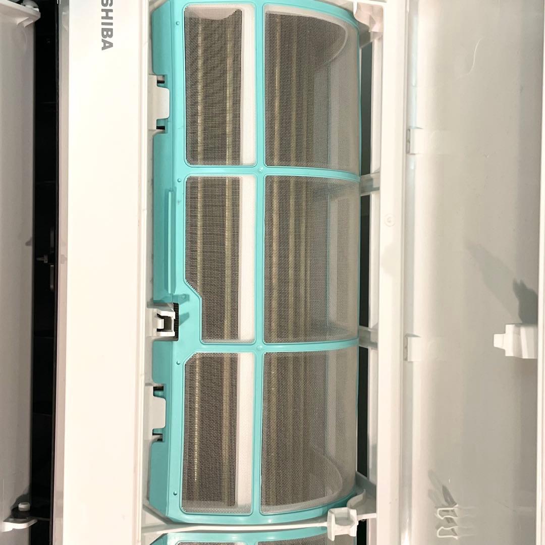 高年式2022年 東芝 ルームエアコン RAS-J221M 6畳