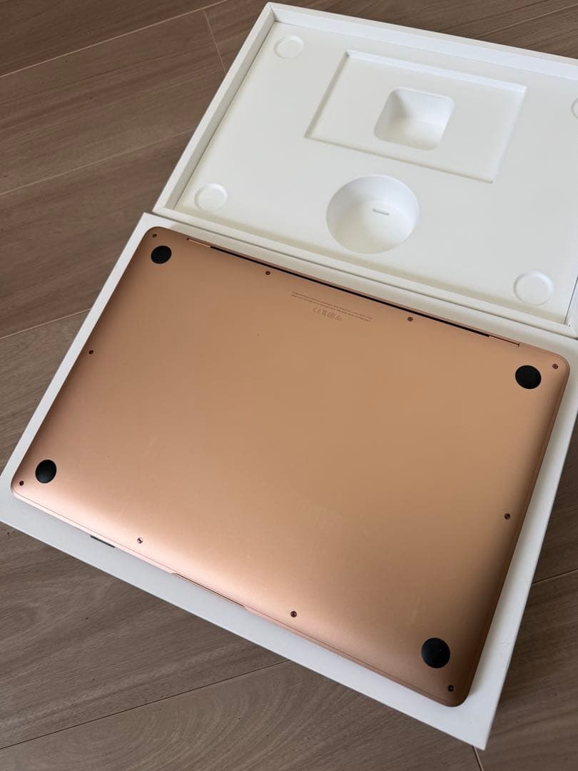 MacBook Air ゴールド(M1、2020)8GB 512GB