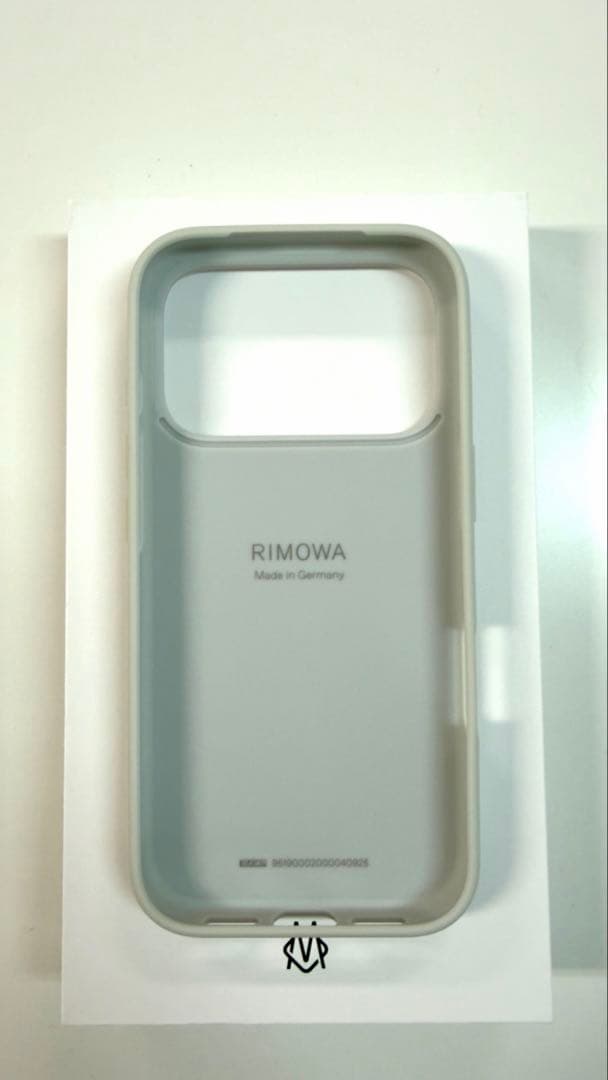 RIMOWA iPhone17pro用ケース