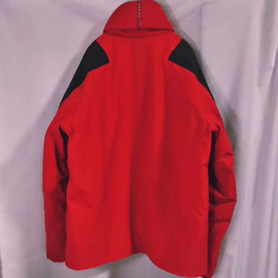 プラダ　スキージャケット　GORE-TEX　超暖か　脇にベンチレーション